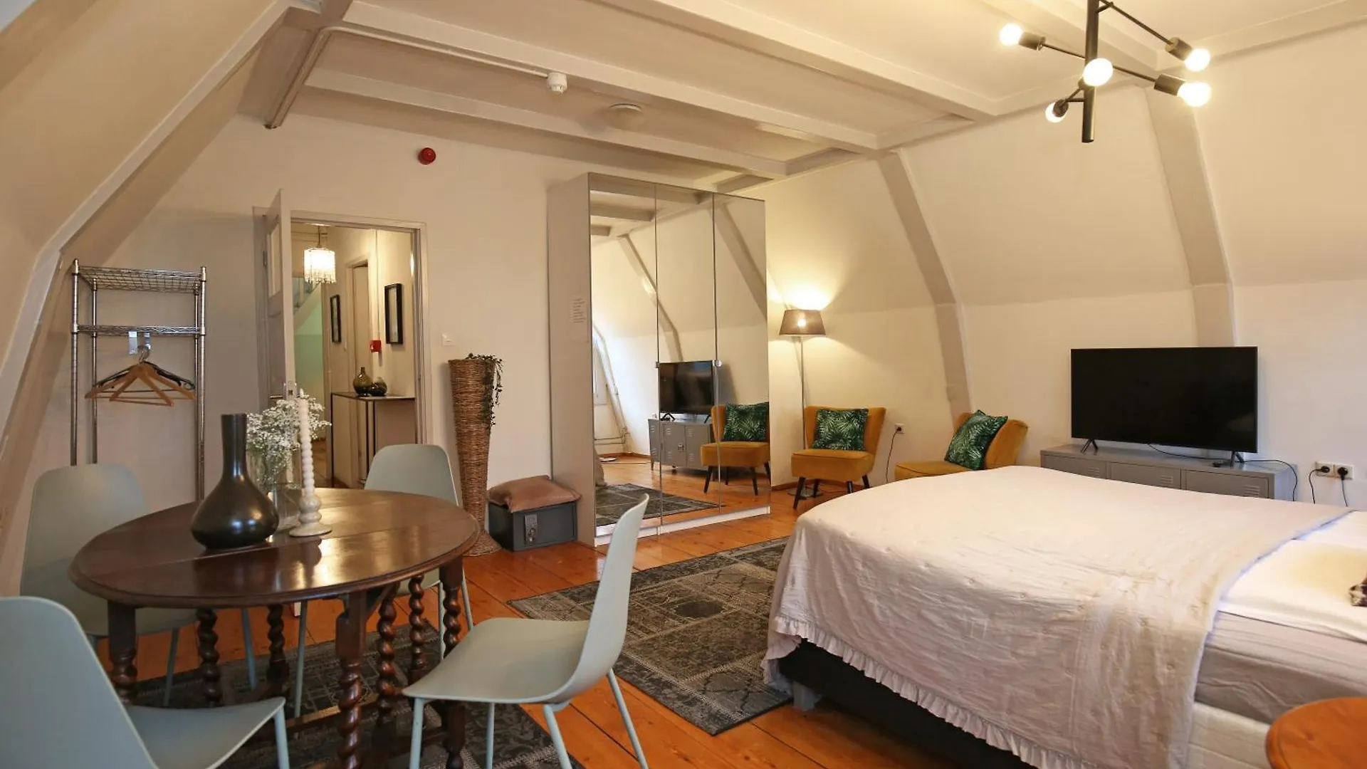 Dok Apartments Амстердам 0*,