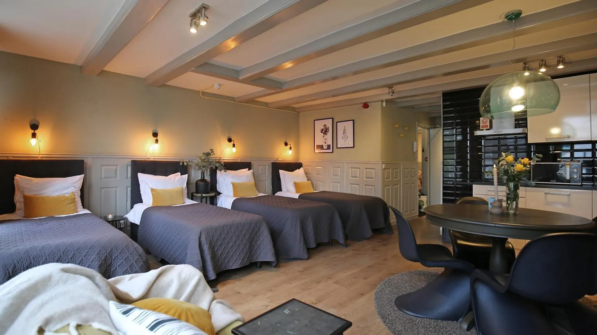 Dok Apartments Амстердам